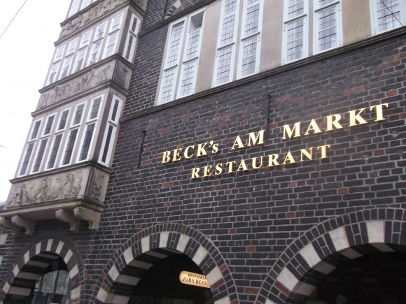 Beck's Am Markt/Peterjon Cresswell