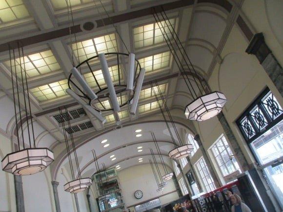 Cardiff transport/Peterjon Cresswell