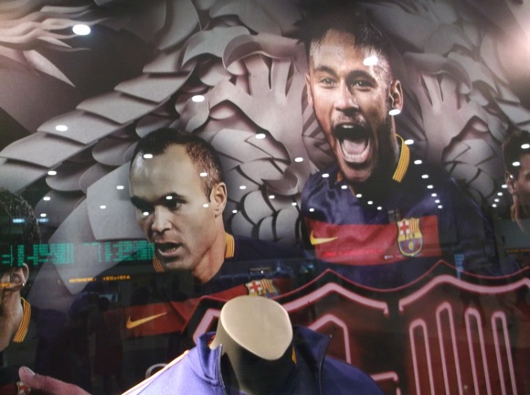 FC Barcelona store/Peterjon Cresswell