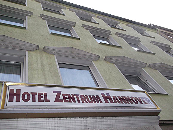 Hotel Zentrum Hannover/Peterjon Cresswell