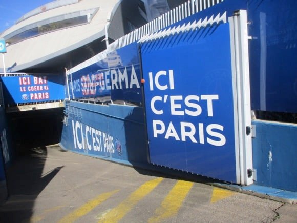 Parc des Princes/Peterjon Cresswell