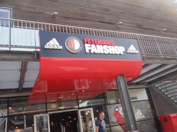 Feyenoord Fanshop/Peterjon Cresswell