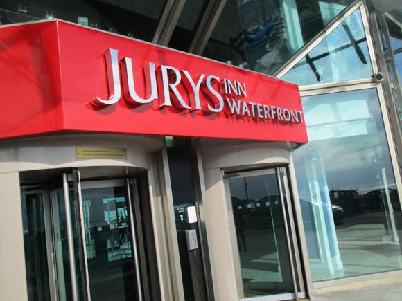 Jurys Inn Brighton Waterfront/Peterjon Cresswell