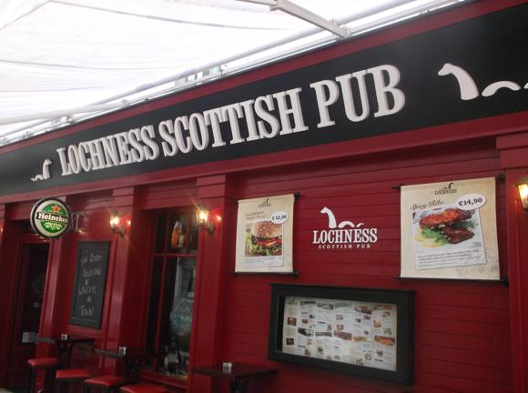 Lochness Scottish Pub/Peterjon Cresswell