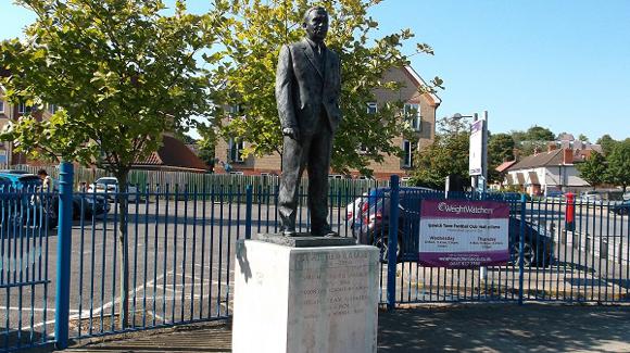 Sir Alf Ramsey statue/Tom Gard