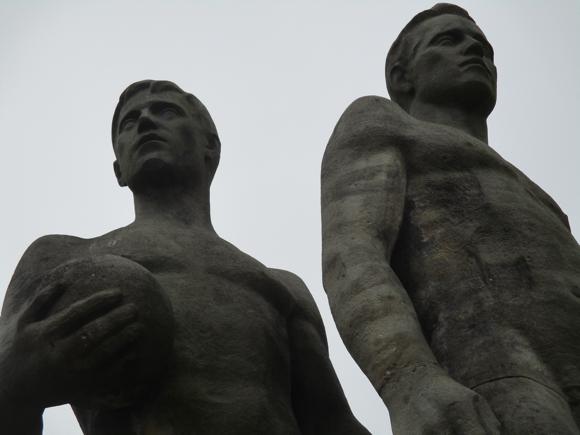 Red Bull Arena statues/Peterjon Cresswell