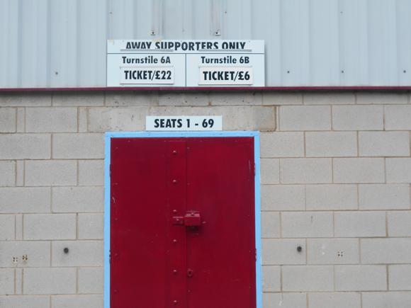 Scunthorpe United away entrance/Paul Martin