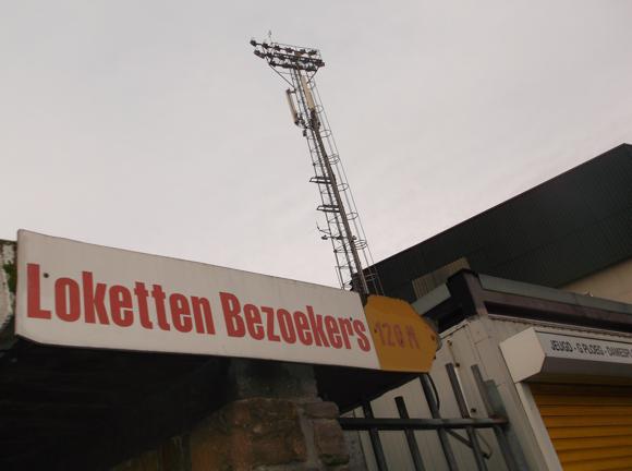 KV Mechelen away/Peterjon Cresswell