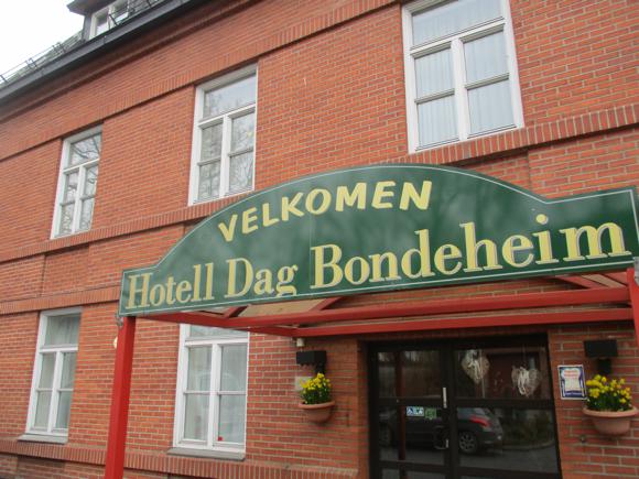Hotell Dag Bondeheim/Peterjon Cresswell