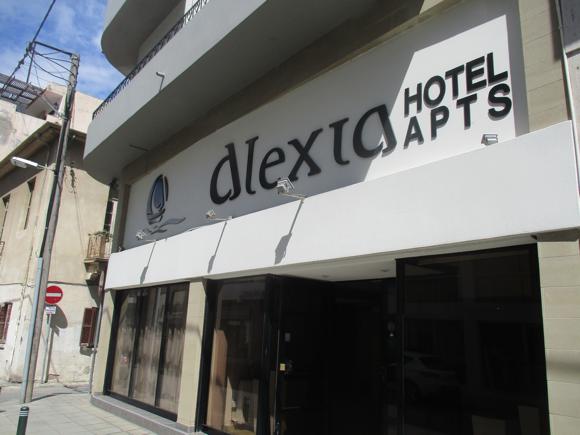 Alexia Hotel Apartments/Peterjon Cresswell