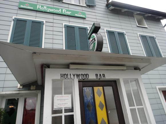 Hollywood Bar/Peterjon Cresswell