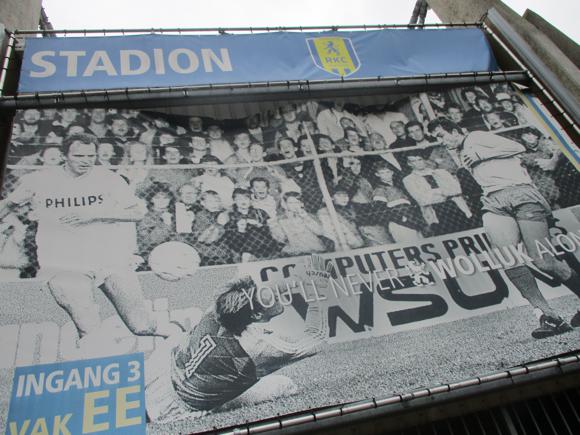 Mandemakers Stadion mural/Peterjon Cresswell