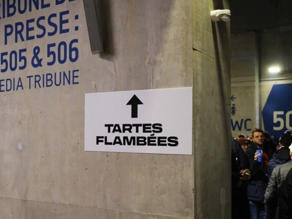 Racing Strasbourg food outlet/Trevor Fletcher