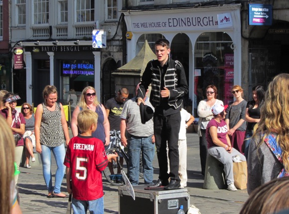 Welcome to Edinburgh/Maureen Davison