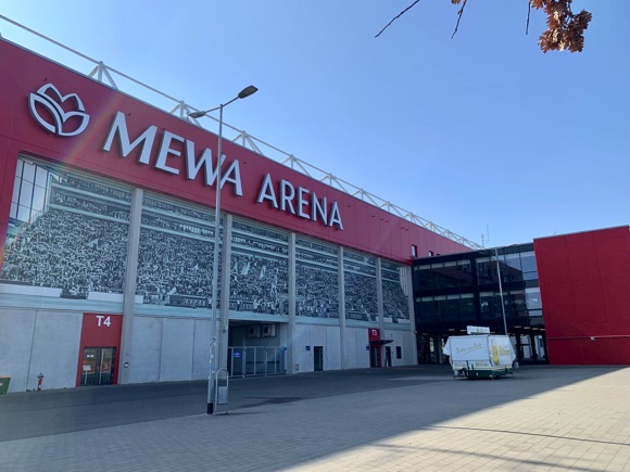 Mewa Arena/Alan Deamer