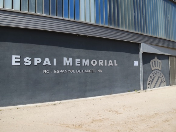 Espanyol memorial wall/Anna Angelika Horváth
