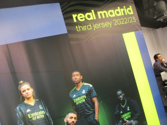 Real Madrid store/Peterjon Cresswell