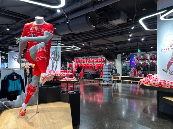 Bayern Munich Fan Store/Alan Deamer