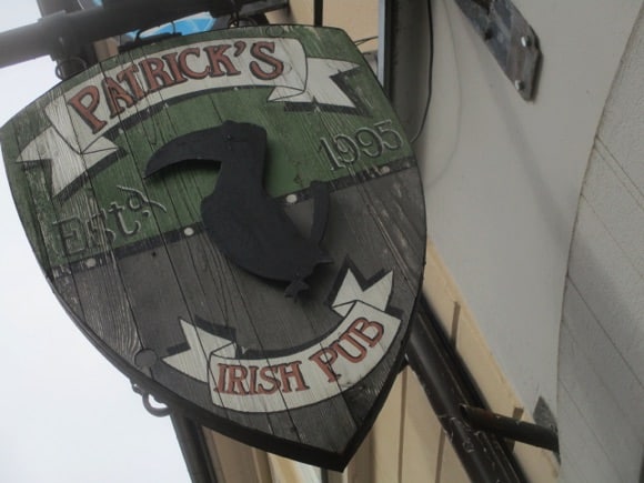 Patrick's Irish Pub/Peterjon Cresswell
