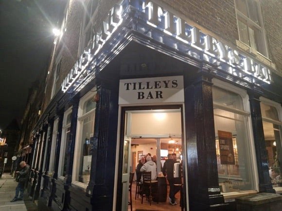 Tilleys Bar/Colin Young