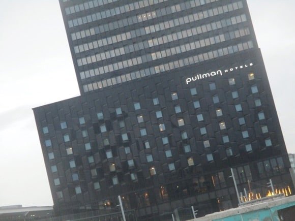 Pullman Lyon/Peterjon Cresswell