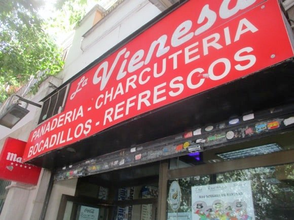 La Vienesa/Peterjon Cresswell