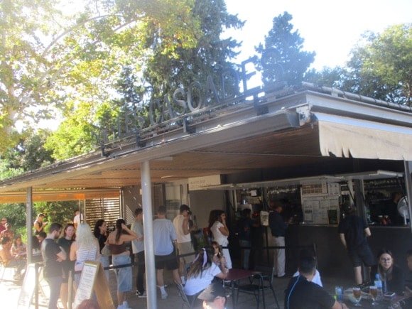 Bar Les Cascades/Peterjon Cresswell