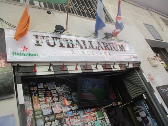 Futballárium/Peterjon Cresswell