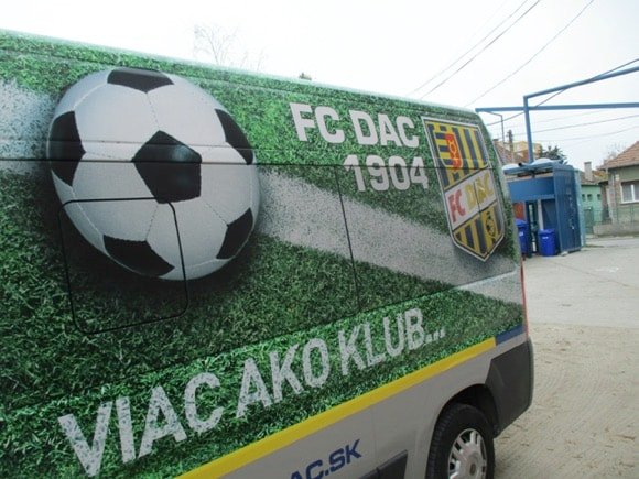 DAC team bus/Peterjon Cresswell