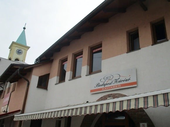 Budapest Kávézó/Peterjon Cresswell
