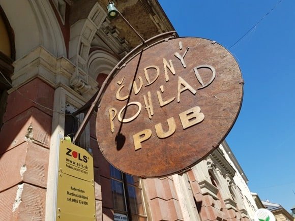 Čudný pohl’ad/Peterjon Cresswell