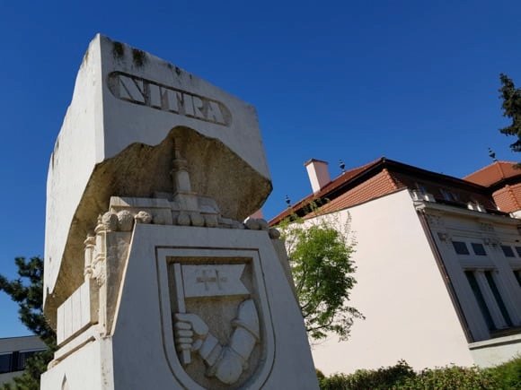 Welcome to Nitra/Peterjon Cresswell