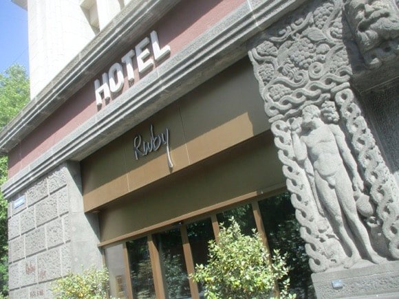 Ruby Mimi Hotel/Peterjon Cresswell