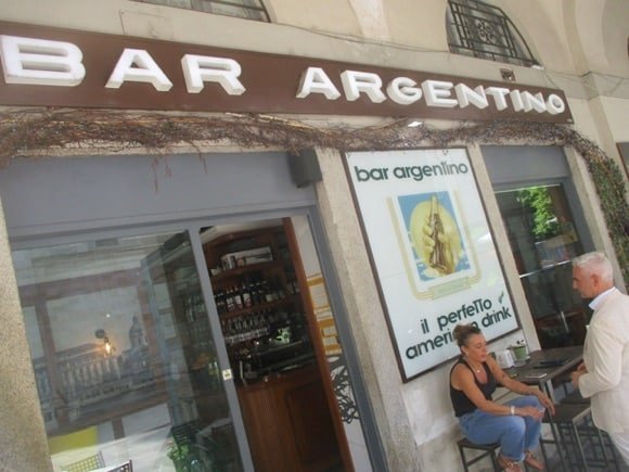 Bar Argentino/Peterjon Cresswell