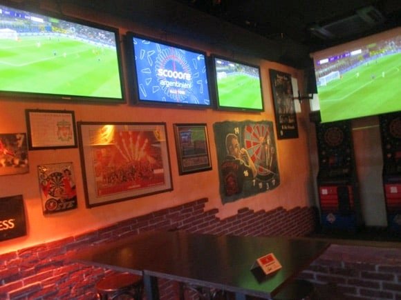 Anfield Pub/Peterjon Cresswell