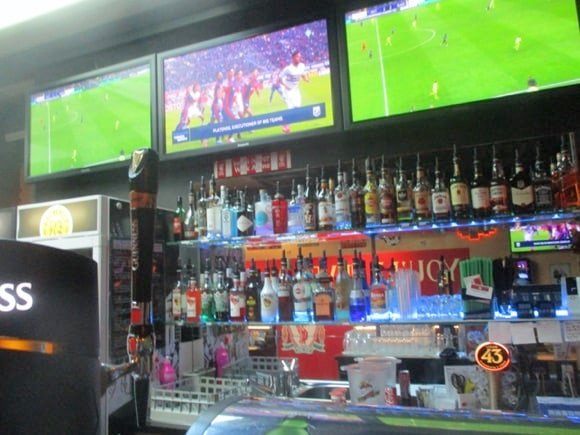 Anfield Pub/Peterjon Cresswell