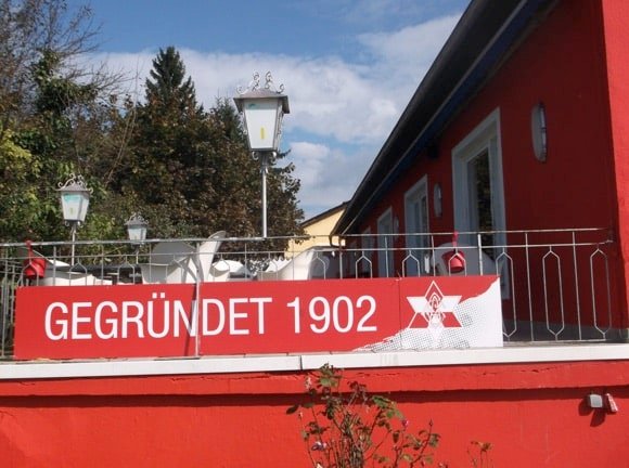 Sportzentrum Weinzödl/Peterjon Cresswell