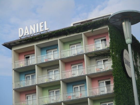 Hotel Daniel Graz/Peterjon Cresswell