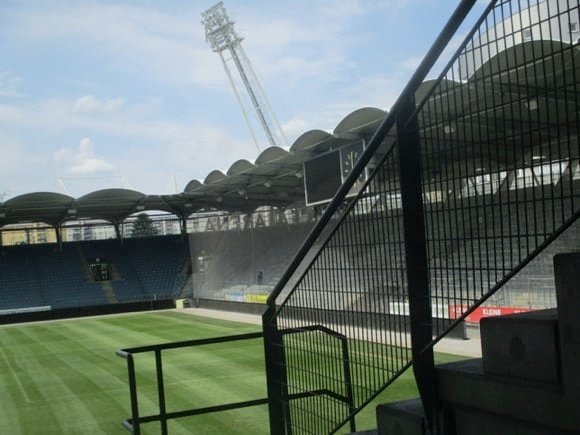 Liebenauer Stadion/Peterjon Cresswell