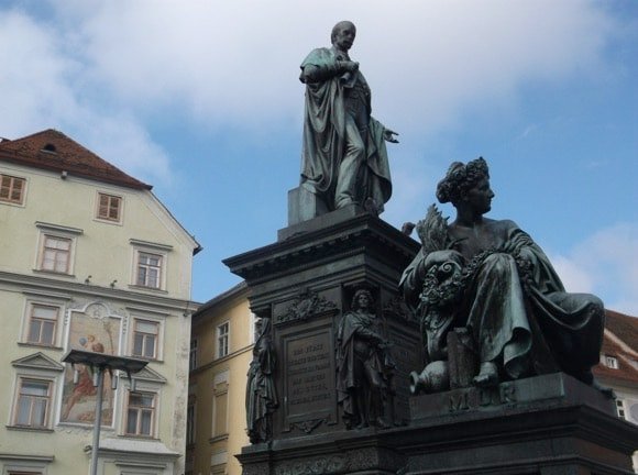 Welcome to Graz/Peterjon Cresswell