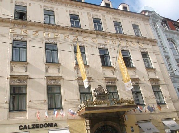 Palais-Hotel Erzherzog Johann/Peterjon Cresswell