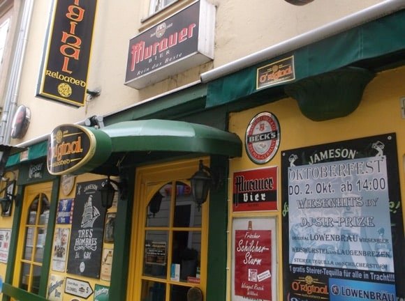 O’rígínal Irish Pub/Peterjon Cresswell