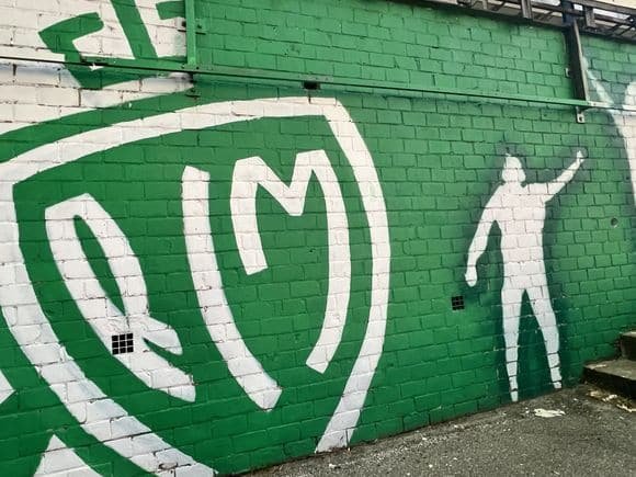 Racing Mechelen mural/Alan Deamer