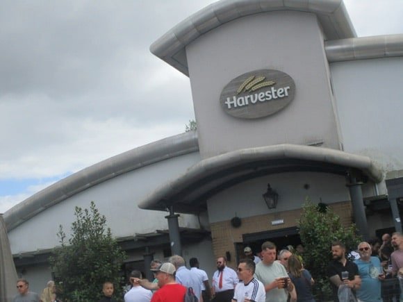 Harvester/Peterjon Cresswell