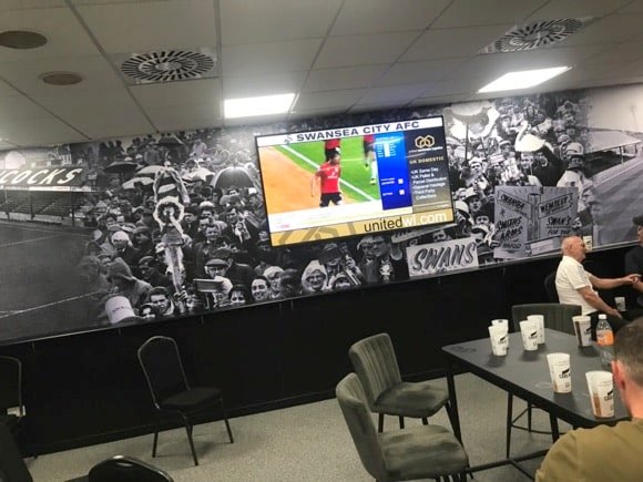 Mel Nurse Bar/Peterjon Cresswell