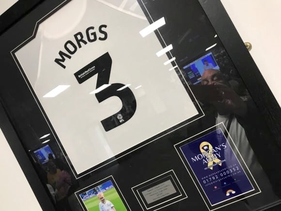 Mel Nurse Bar/Peterjon Cresswell