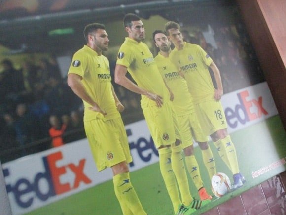 Bar Deportivo/Peterjon Cresswell