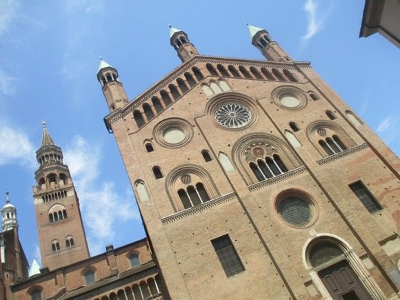 Welcome to Cremona/Peterjon Cresswell