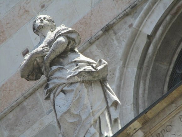 Welcome to Cremona/Peterjon Cresswell