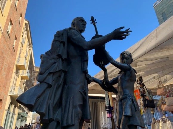 Welcome to Cremona/Alan Deamer